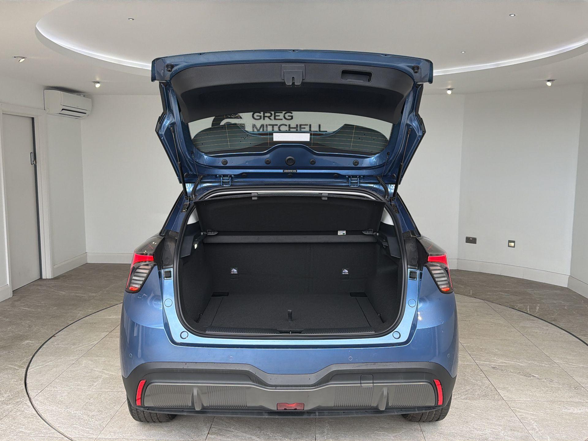 2026 MG Mg4 Premium LR - vehicle photo 7 for sale on PureCar