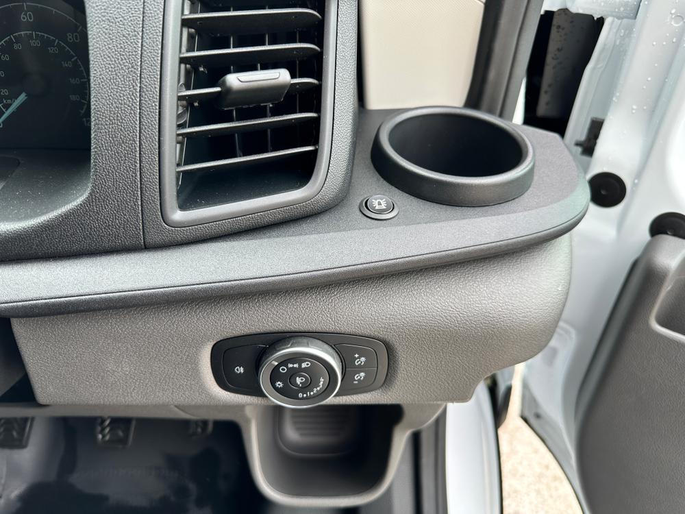 Ford Transit Photo e478231d-2a04-4d4b-a700-2953652eb4c4.jpg