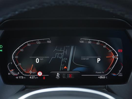 BMW 1 Series Photo e486ef49-460a-440d-8f2d-4f467baf942b.jpg