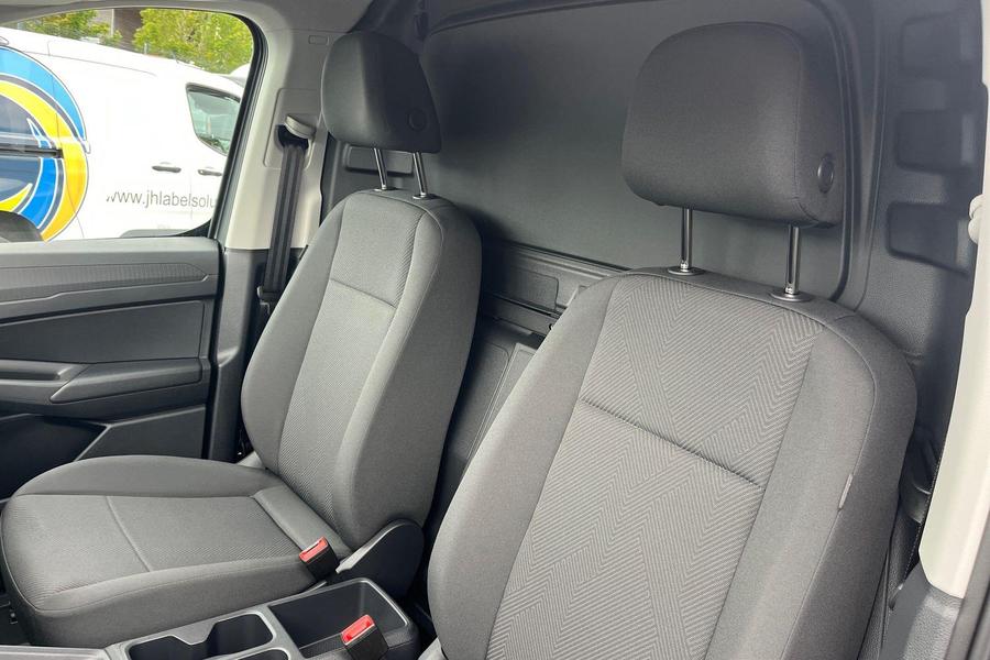 Ford TRANSIT CONNECT Photo e48a5085-43f3-4b07-83c9-29f000fe7545.jpg