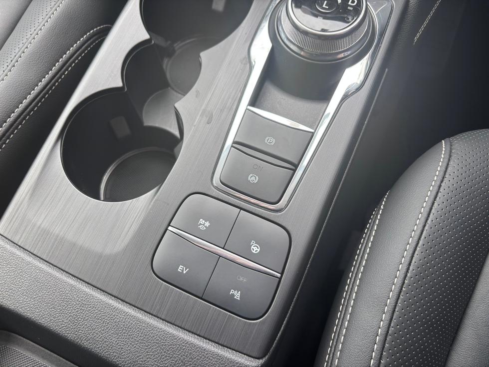 Ford Kuga Photo e4ad64ff-0d43-4de8-ac9b-88bb14f8effe.JPEG