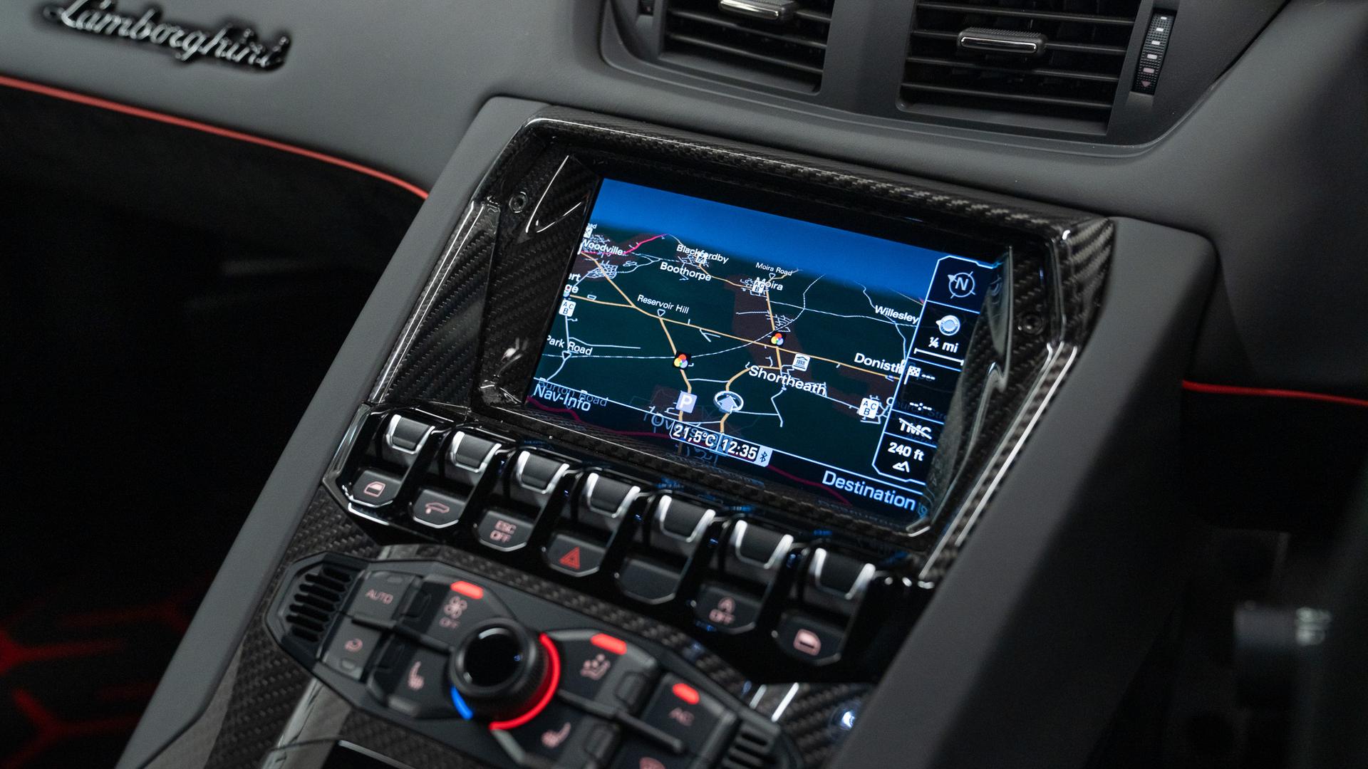 LAMBORGHINI Aventador Photo e4c166f9-6ecd-4580-8627-8c7b7ce2e659.jpg