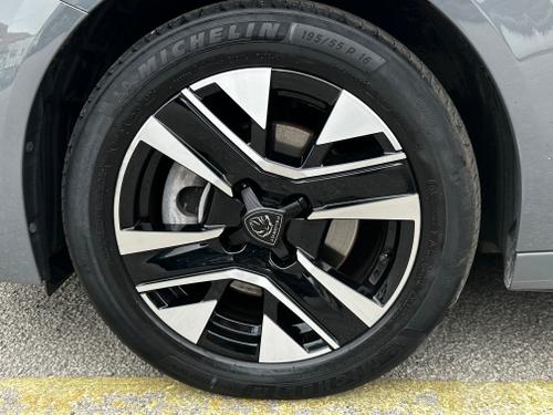 Peugeot 208 Photo e4c69399-c191-4186-8f07-999abf1b1b08.jpeg