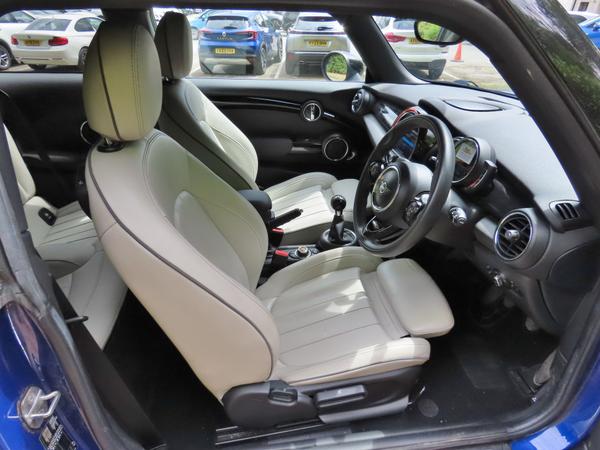 Used MINI Hatch GY19OVP 17
