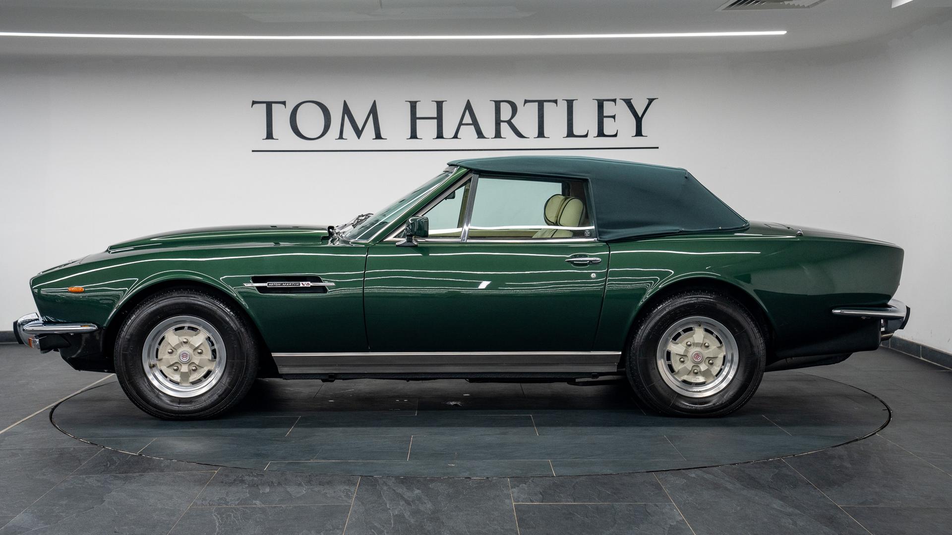 Aston Martin V8 Photo e4d3b1e5-0e1a-480a-bf81-b13c79e6143b.jpg