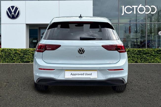 Volkswagen Golf Photo 8