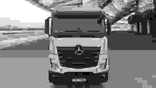 Mercedes-Benz ACTROS Photo e4d9af63-de8d-4fe4-9b41-54a2dcc187c9.jpg