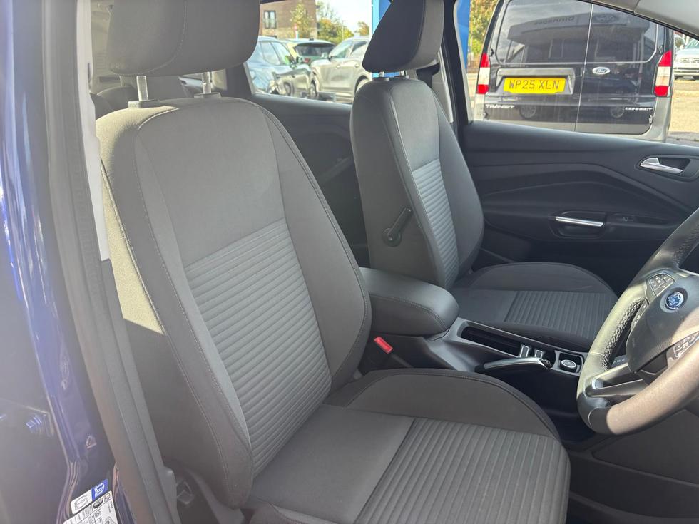 Ford C-Max Photo e4dc706a-5cbf-4294-bf04-6612e311b96a.JPG