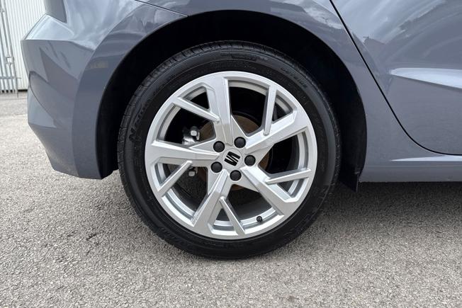 SEAT Ibiza Photo 22
