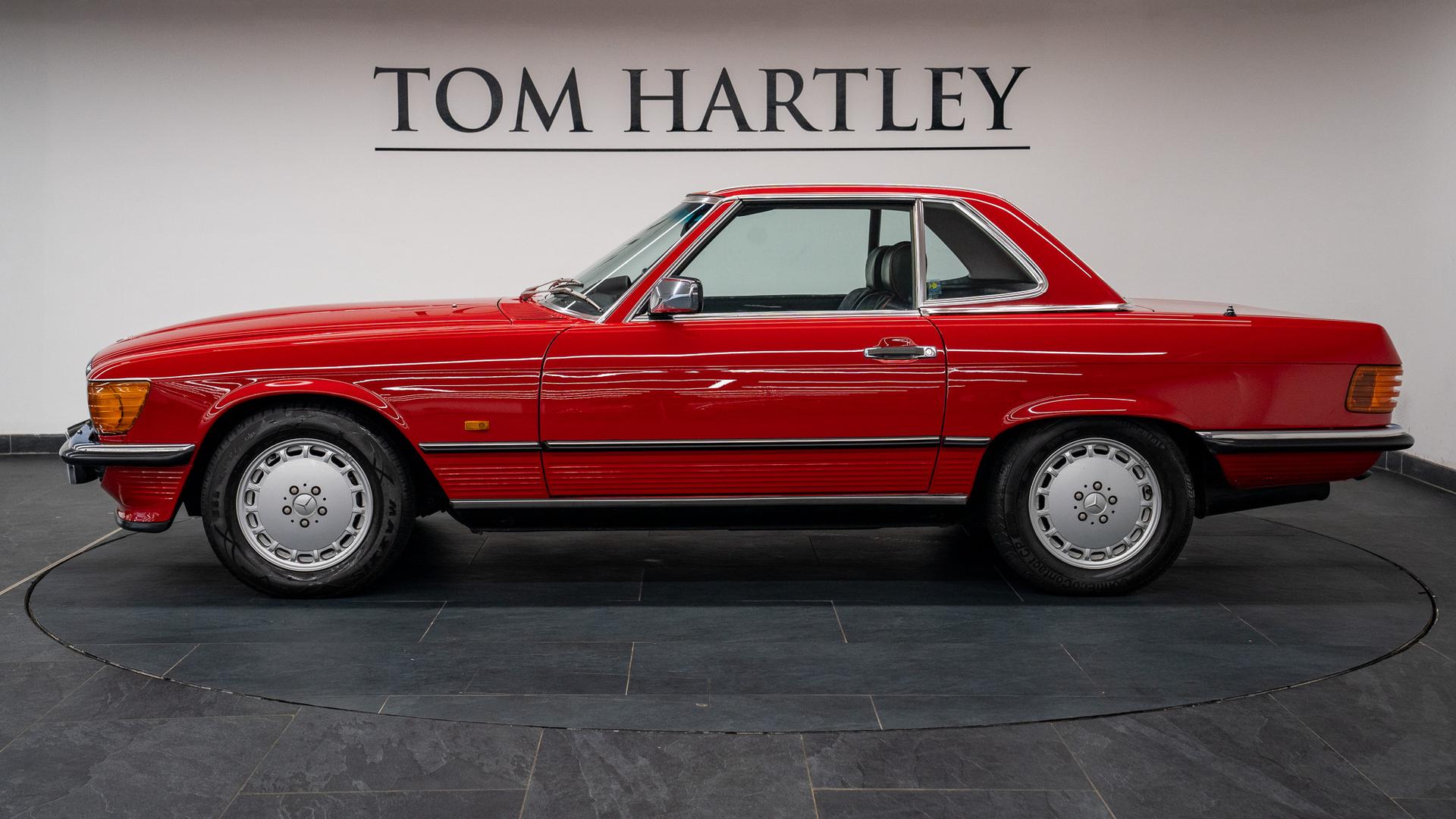Mercedes-Benz 300 Photo e4f2ef0d-7258-441b-99ee-41a50db863c8.jpg