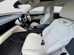 BENTLEY Flying Spur Photo 2