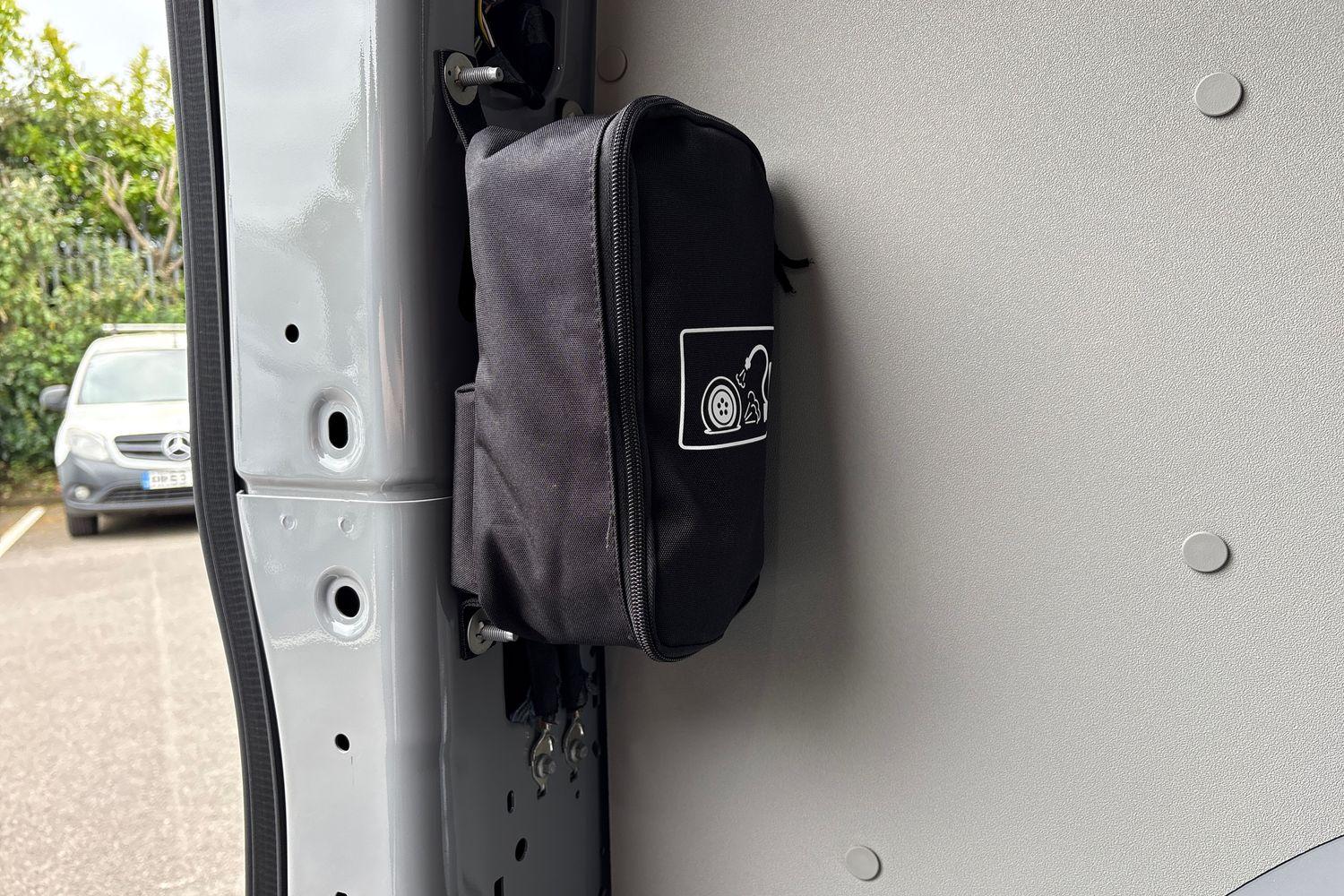 Ford TRANSIT CUSTOM Photo 40