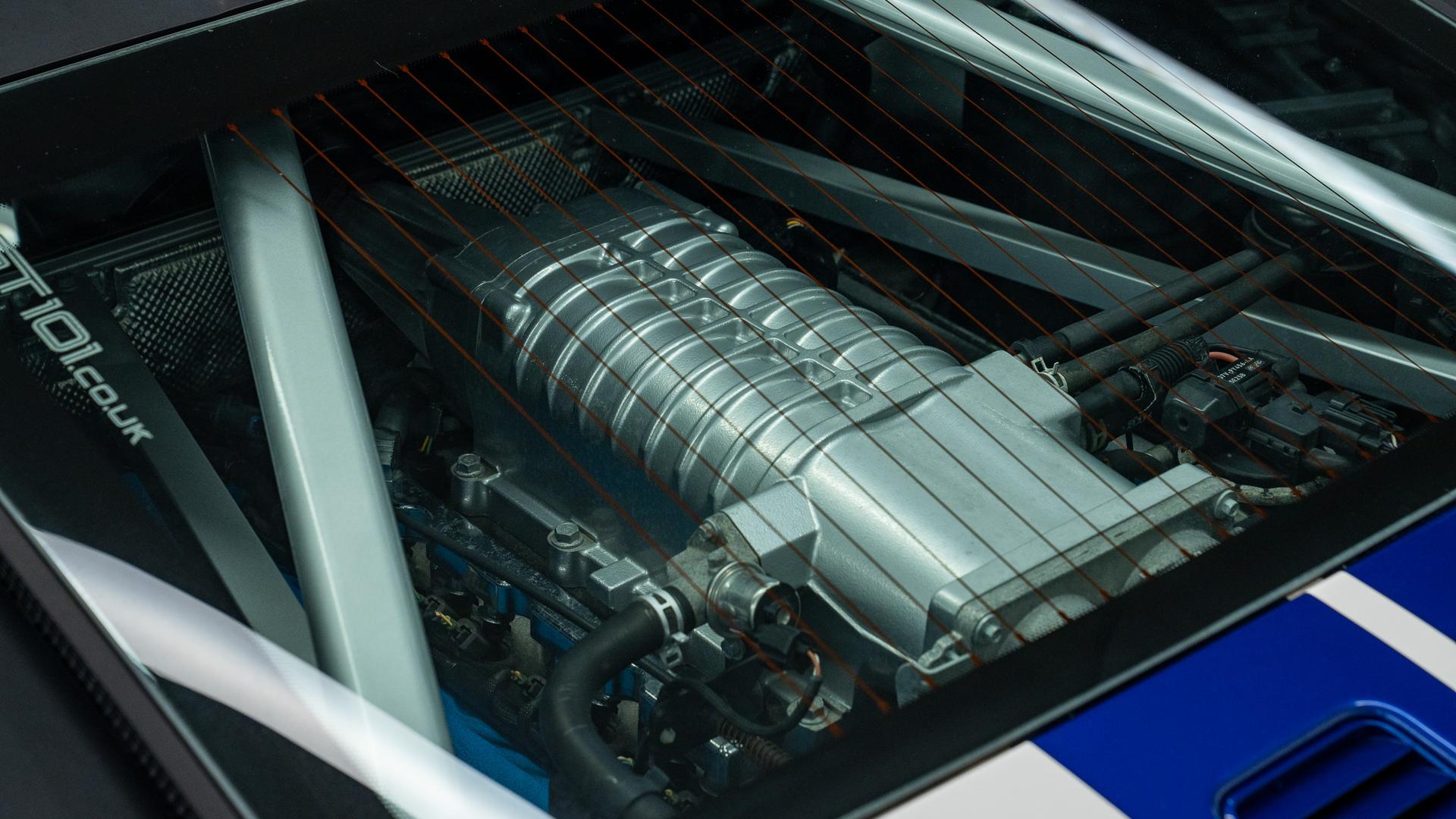 Ford GT Photo e51efe0f-ac0a-46cb-b118-2c58e68dab69.jpg
