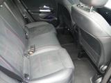 Mercedes-Benz GLA Photo 15
