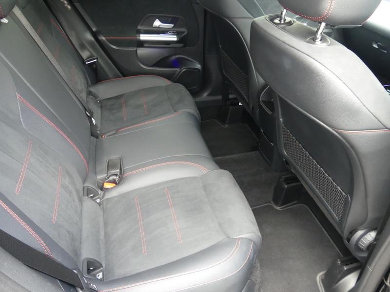 Mercedes-Benz GLA Photo e53efef9-31d0-4095-a63a-729aece48bae.jpg