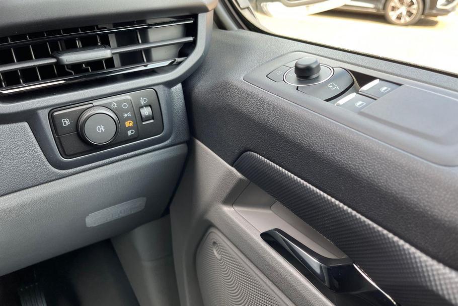 Used Ford TRANSIT CUSTOM CUSTOMSPORT3 23