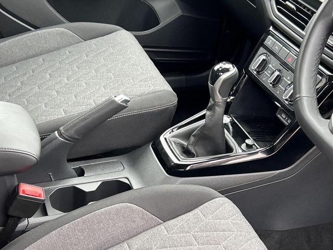 VOLKSWAGEN T-CROSS Photo 14