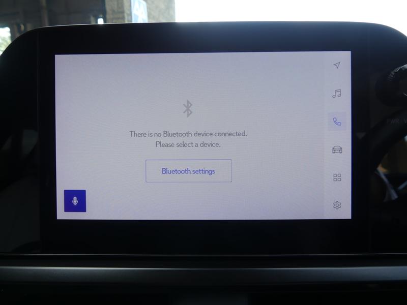 Lexus UX Photo e553e2f2-01cb-4c2c-abff-561ce7231e5a.jpg