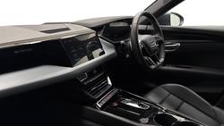 Audi e-tron GT Photo 2