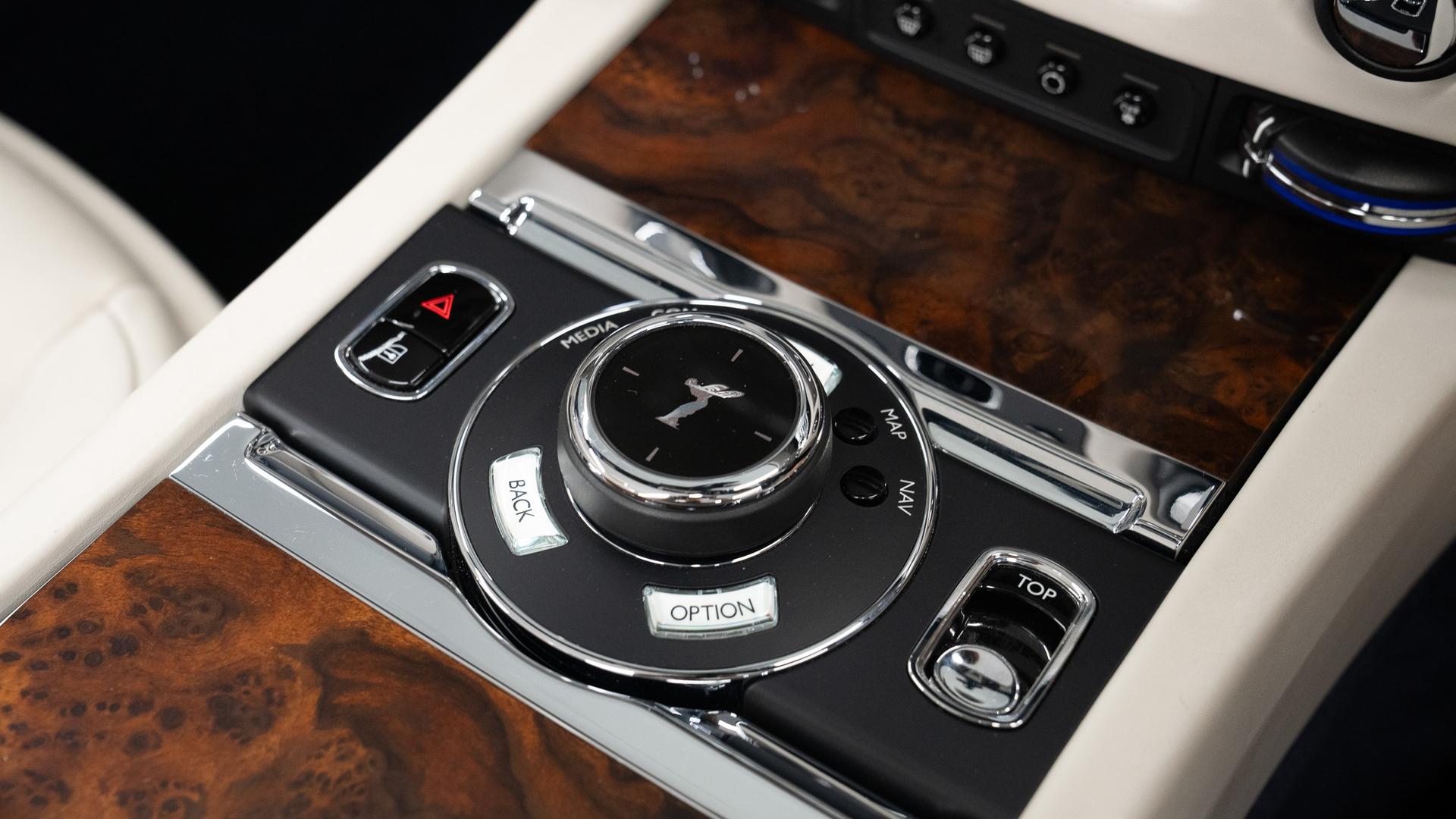 Rolls-Royce Dawn Photo e569e99d-528c-4205-8137-699be6b3f3f3.jpg