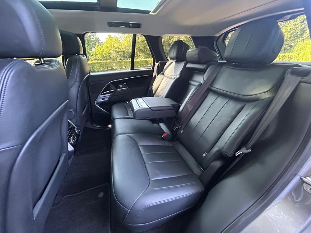 Used Land Rover Range Rover M8KNU 32