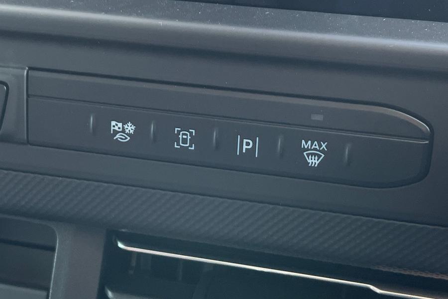 Ford TRANSIT CUSTOM Photo e57acc2e-92c6-4018-99c3-fb32ae7fbfd2.jpg