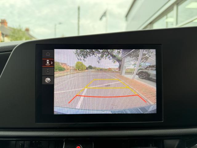 Kia Niro Photo e58ea1d1-52cc-47ae-b190-4f10bccca3cf.jpg