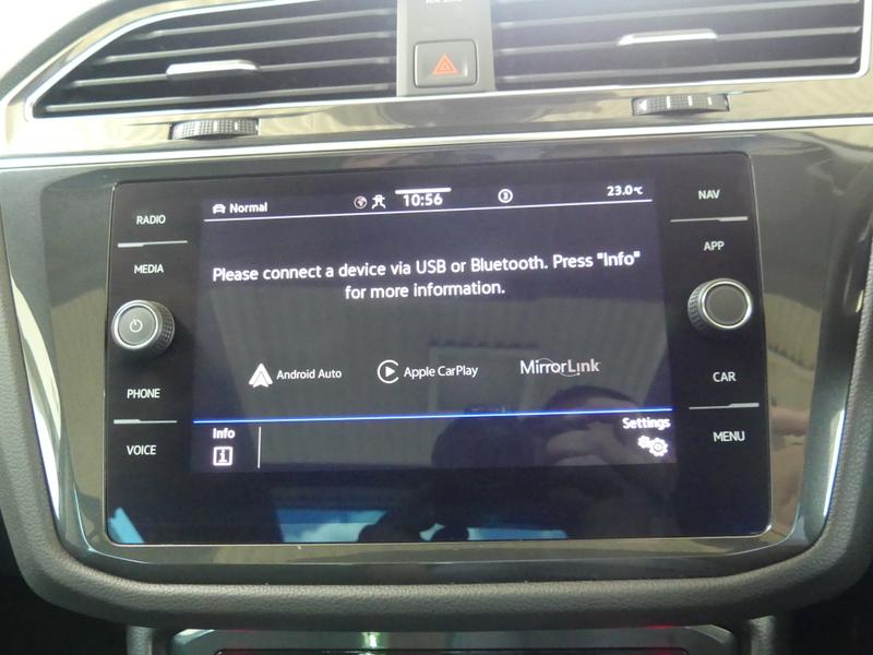 Volkswagen Tiguan Photo e5a291f8-0a09-4d85-9a74-88a9769c24db.jpg