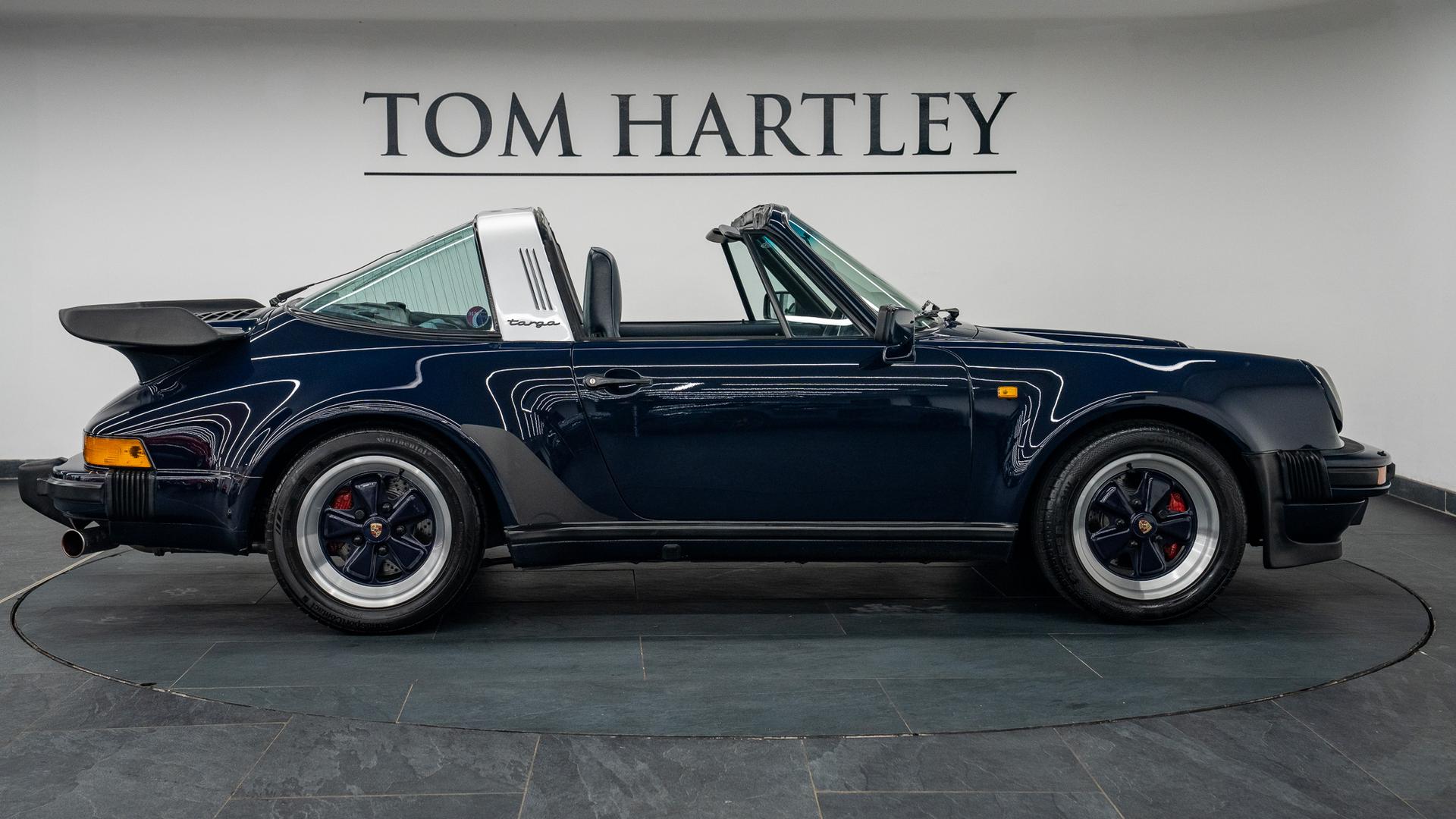 Porsche 911 Carrera Photo e5a39e14-2b80-4557-b378-2c369890d2f8.jpg