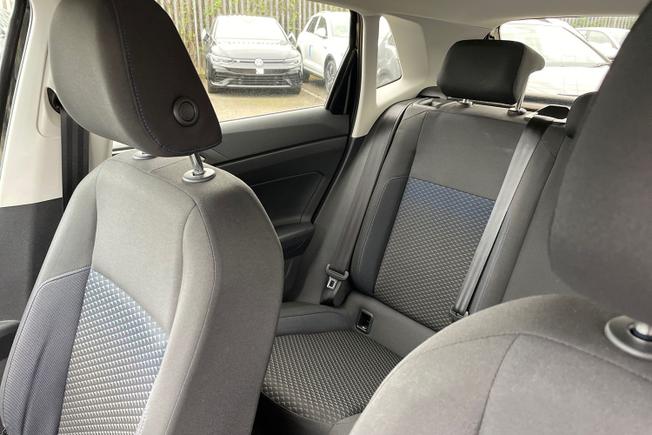 VOLKSWAGEN Polo Photo 39