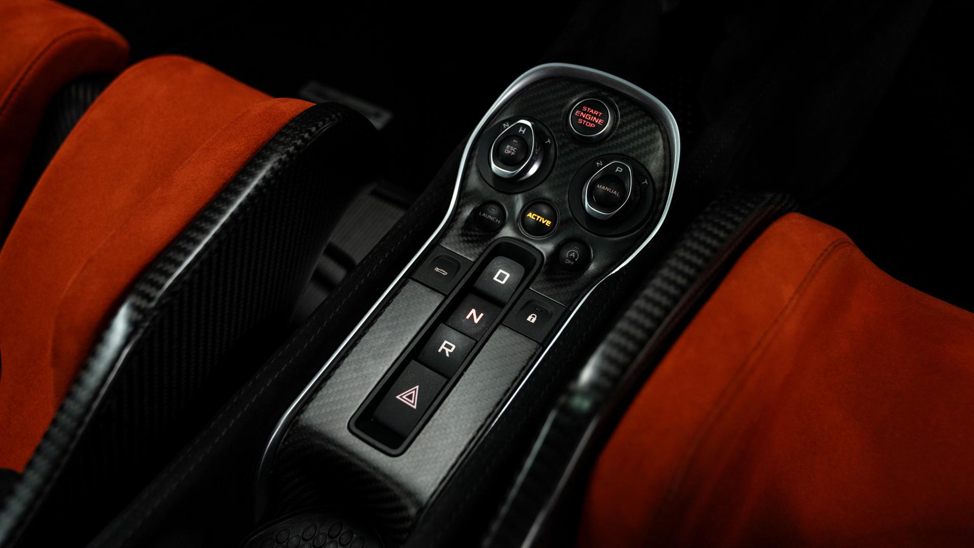 McLaren 600 LT Photo e5bb5987-24c5-48e6-9fbf-ea6223fd94e9.jpg