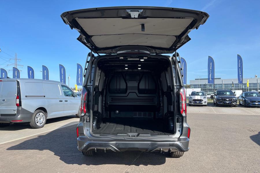 Ford TRANSIT CUSTOM Photo e5c43031-6386-47c3-b5a8-4dc59075d3ab.jpg