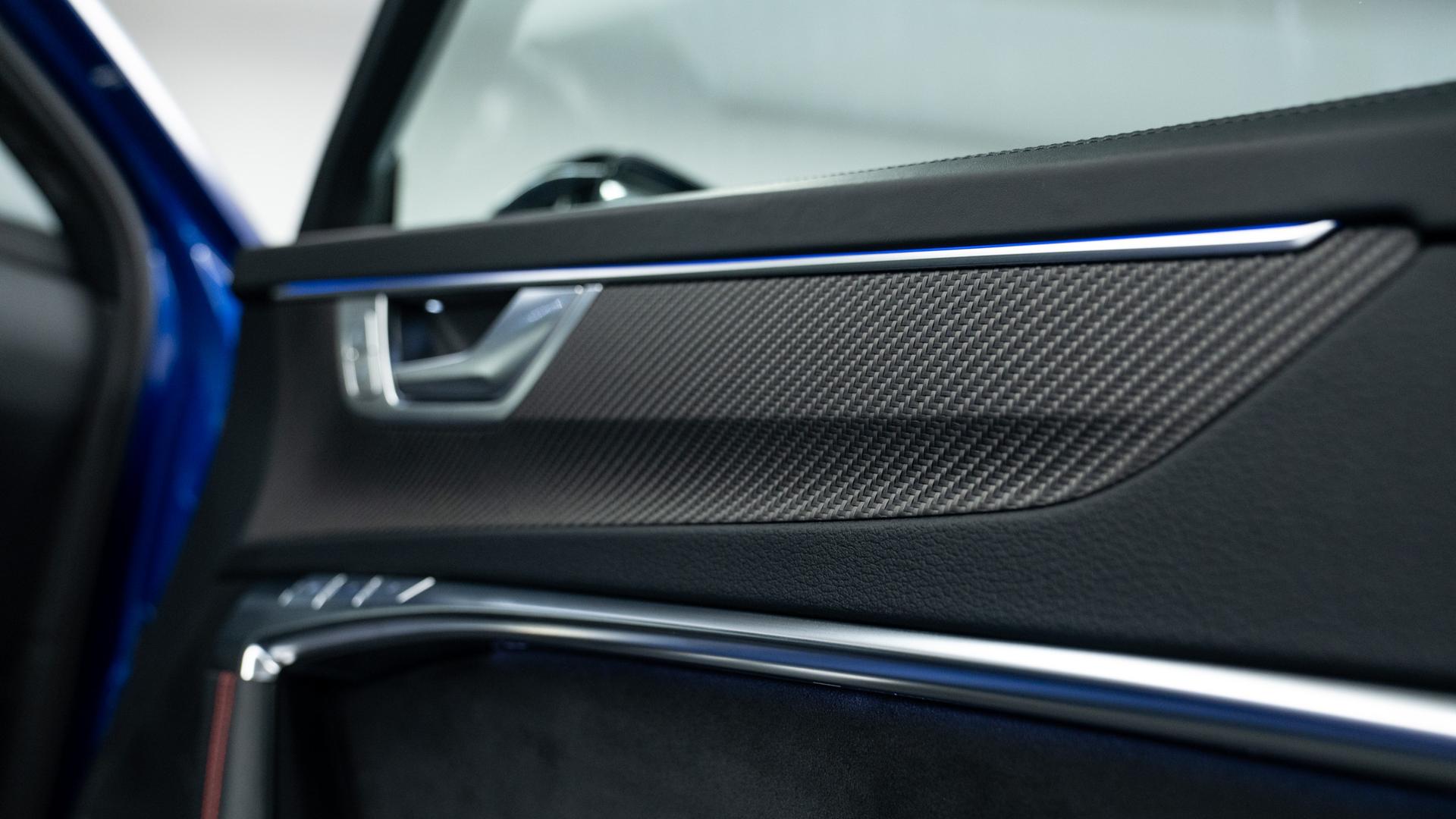 Audi RS6 Avant Photo e5c47cfb-e57e-4620-9d4b-987cf1be867a.jpg
