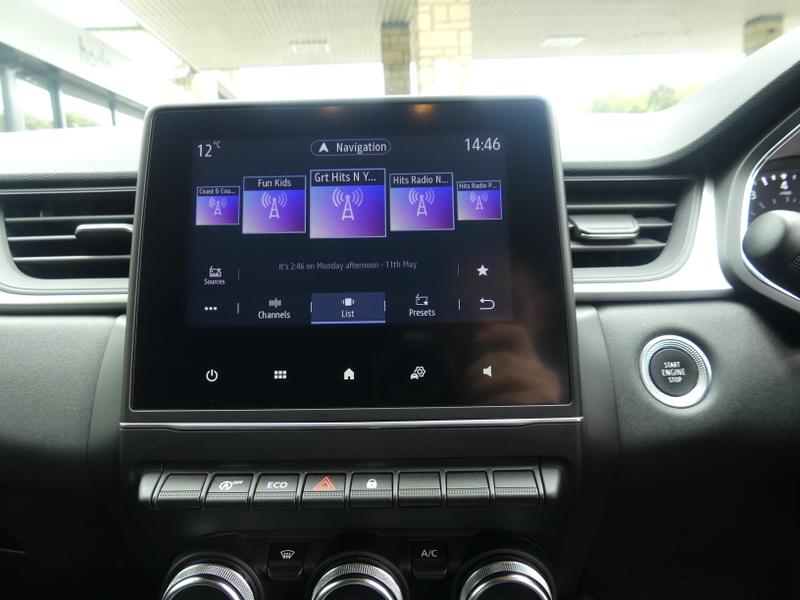 Renault Captur Photo e5d58563-816e-4ea5-ba26-a02bb9f0571c.jpg