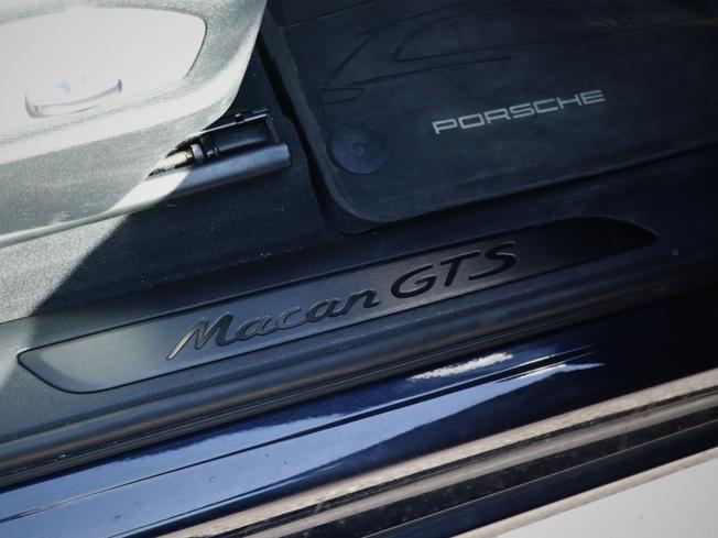 PORSCHE Macan Photo 53