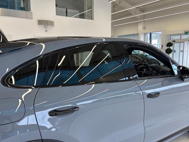 PORSCHE Cayenne Photo 52