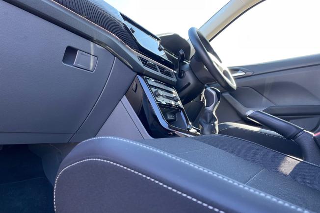 VOLKSWAGEN T-Cross Photo 42