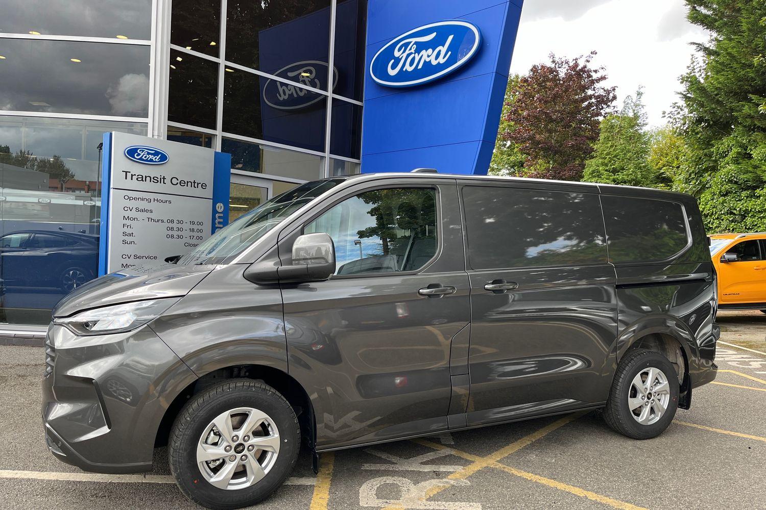Ford TRANSIT CUSTOM Photo 24