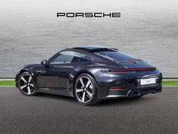 PORSCHE 911 Photo 2