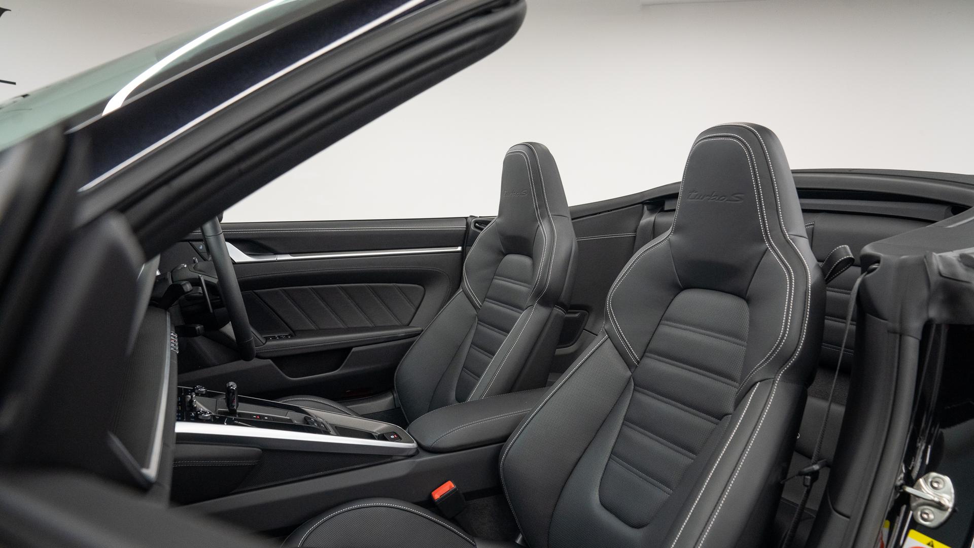Porsche 911 Photo e5f4256a-e4c6-42f9-a3e4-229bd6c366a7.jpg