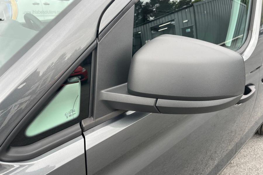 Ford TRANSIT CONNECT Photo e600ac9c-7f6c-49ab-b1f3-5f186a43ce47.jpg