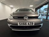 Volkswagen Golf Photo 1
