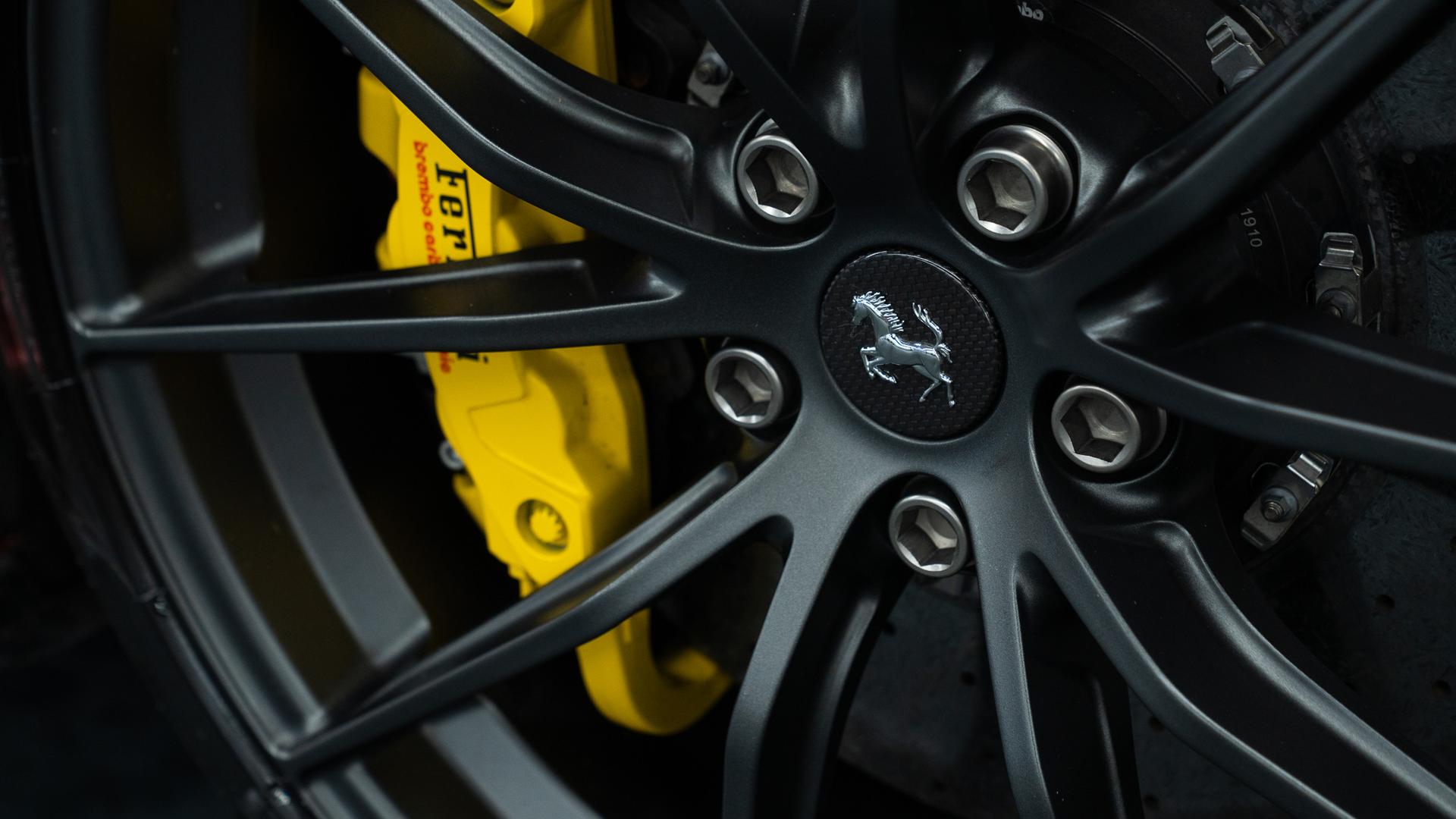 Ferrari 812 Superfast Photo e60f1cea-9bad-44e1-a3d7-f42c60039a0f.jpg