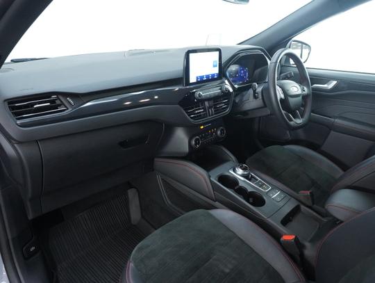 Ford Kuga Photo e6138061-5d39-4625-b40e-3a5cd71548e6.jpg