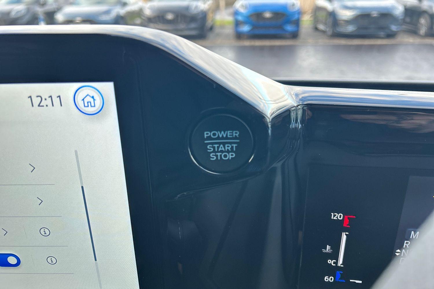 Ford TRANSIT CUSTOM Photo 18