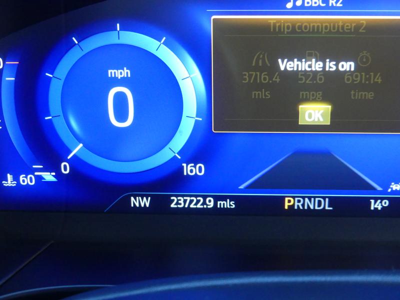 Ford Kuga Photo e6221e5e-51b4-4ae7-8bec-5f5ded98c8fa.jpg