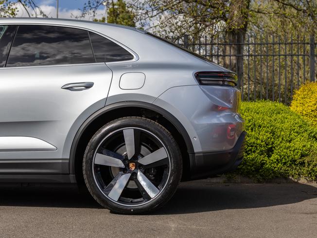 PORSCHE Macan Photo 28
