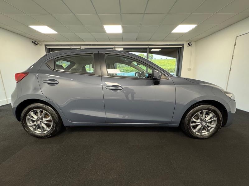 Mazda Mazda2 Photo e6427d6d-ba52-4628-a0f4-072125a67de9.jpg