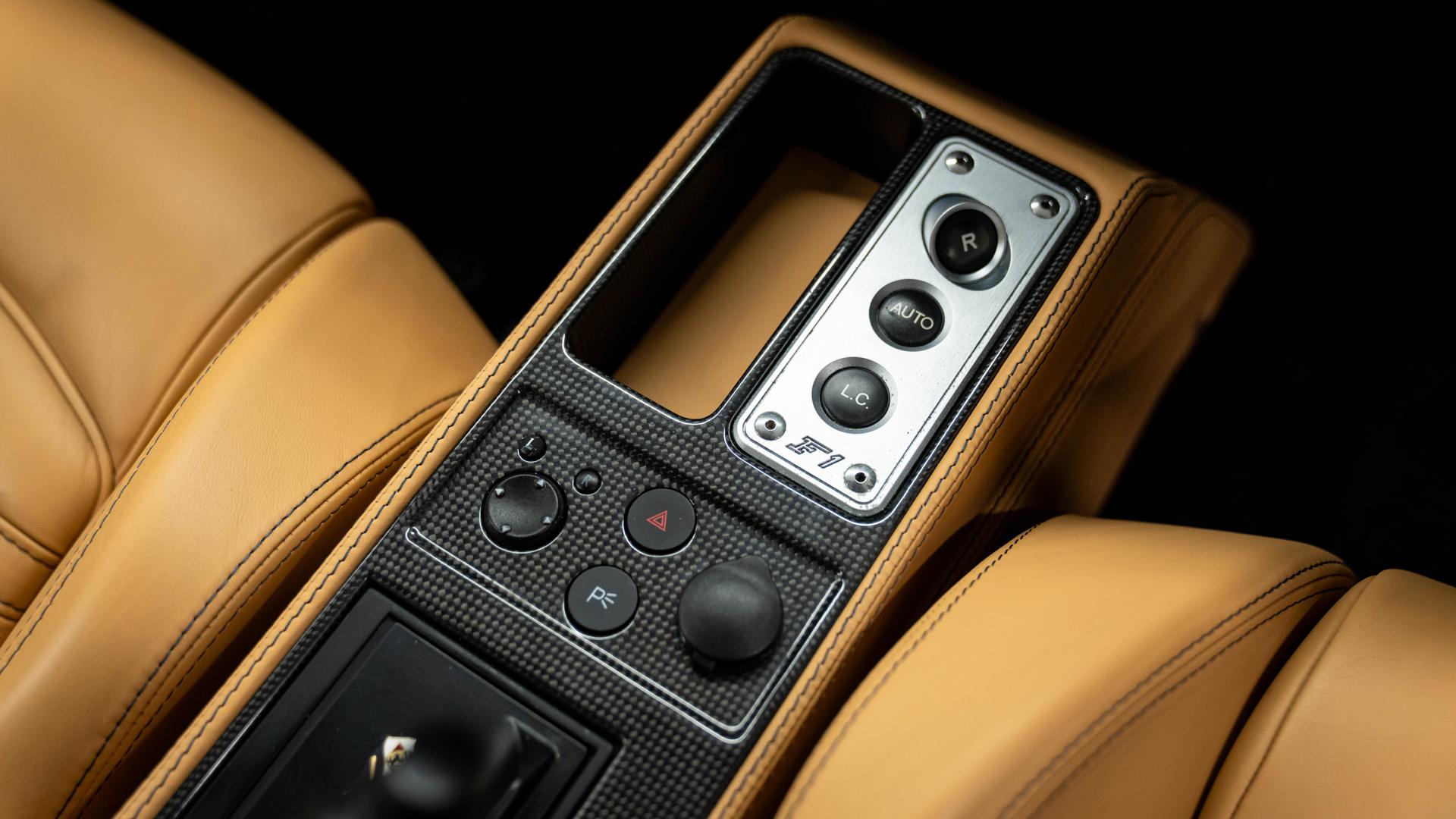 Ferrari F430 Photo e6493729-a236-401f-b9b2-b6a6b82ce250.jpg