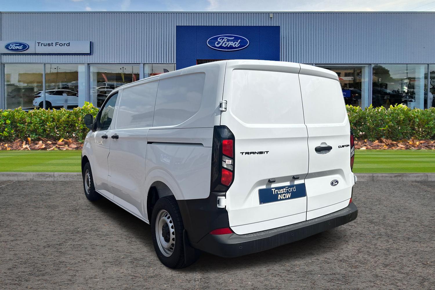 Ford TRANSIT CUSTOM Photo 1